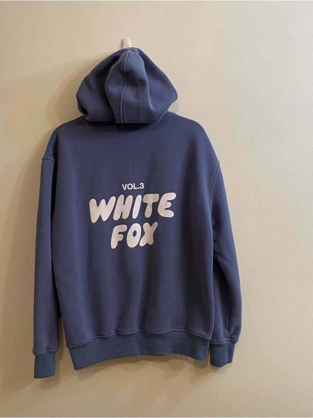 White Fox Vol.3 Women's Oversized Pullover Hoodie Size S/M Ocean Blue/White - Picture 16 of 16